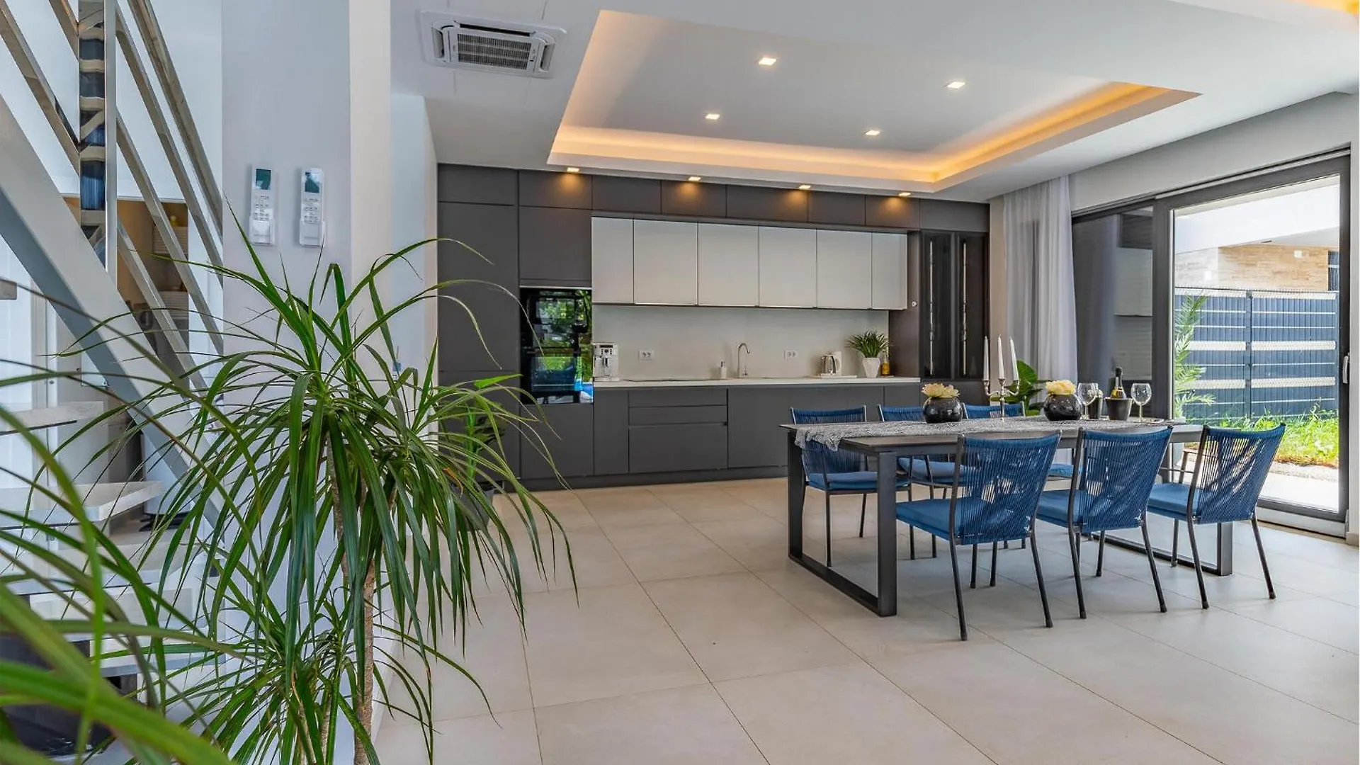 Nice Home In Pula With Kitchen 0*,